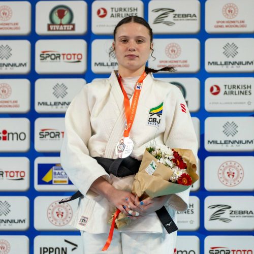 Carolina Marcon conquista a prata na Copa Europeia de Istanbul