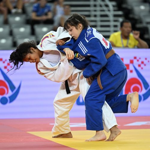 Sarah Mendes para nas oitavas de final em seu primeiro Mundial sub-18