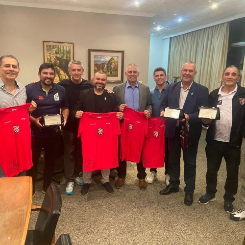 FGJ presta homenagem a dirigentes da CBJ e à Sogipa