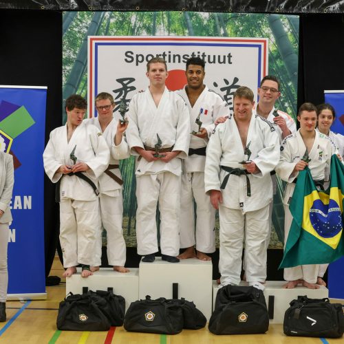 Judocas da Asserju conquistam medalhas em torneio de judô adaptado